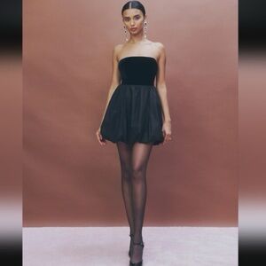 Reformation St‎ Louis Velvet bubble-hem dress, size 12 NWT